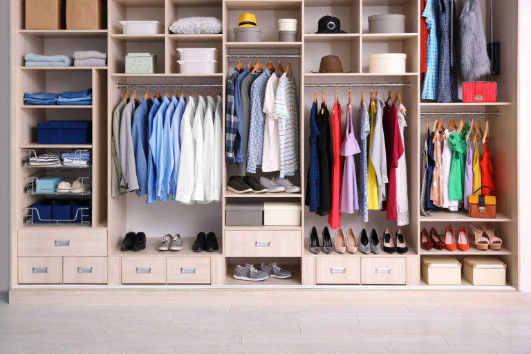 4個(gè)簡單步驟，讓衣柜更美觀、更科學(xué)